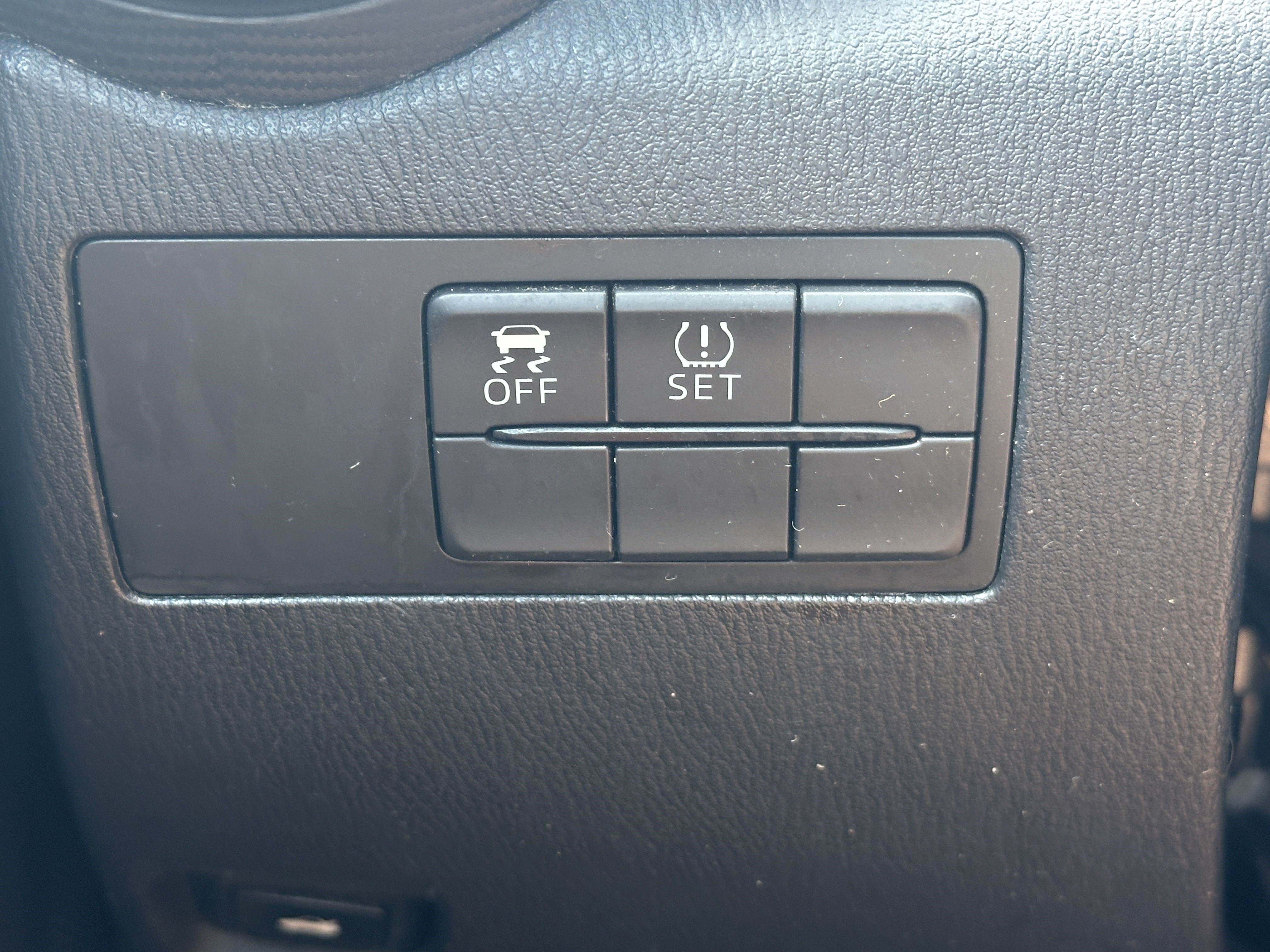 Used 2018 Toyota Yaris iA FWD image 30