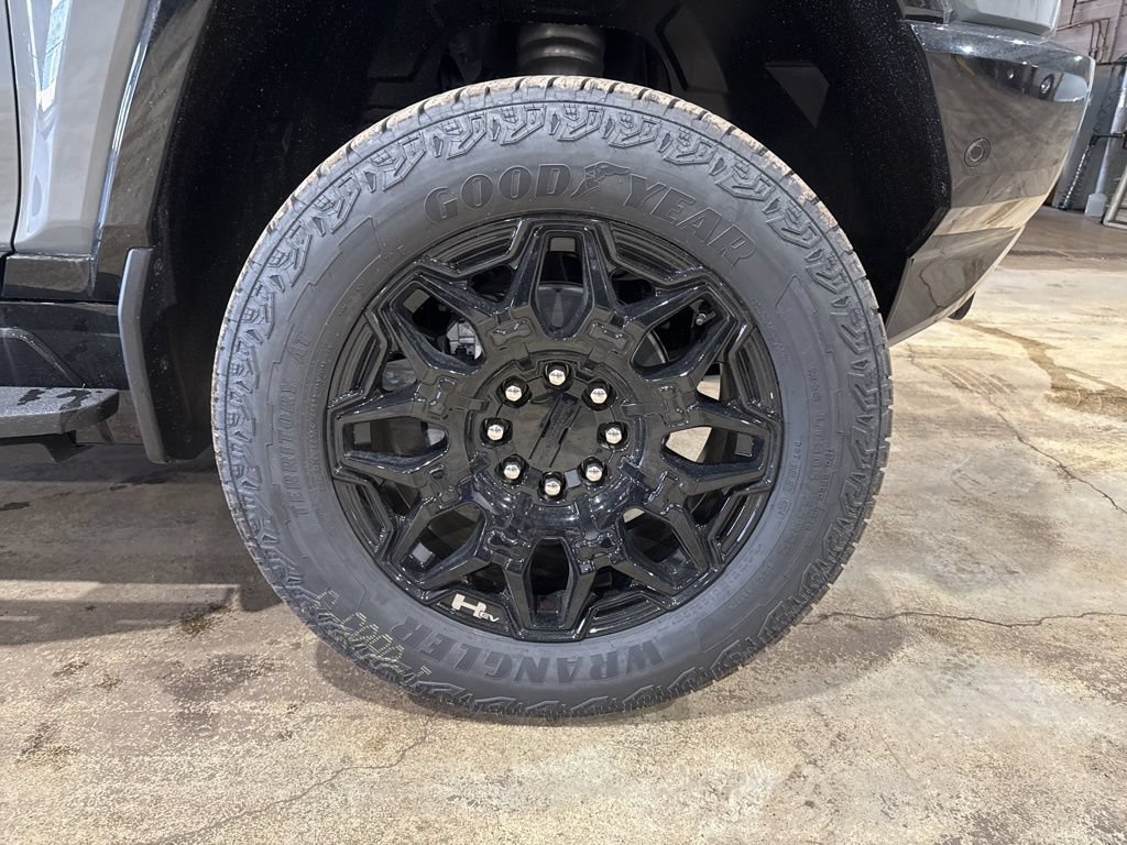 New 2025 GMC Hummer EV 2X AWD/4WD image 13