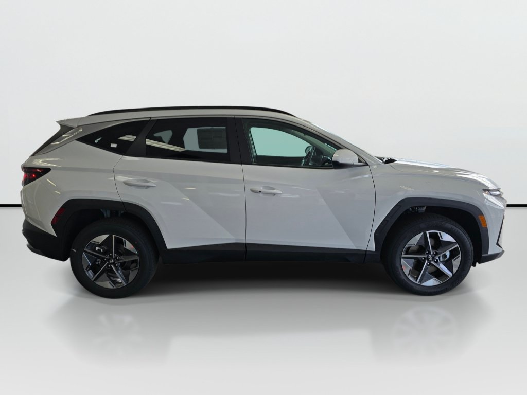 New 2026 Hyundai Tucson SEL Plus AWD/4WD image 2