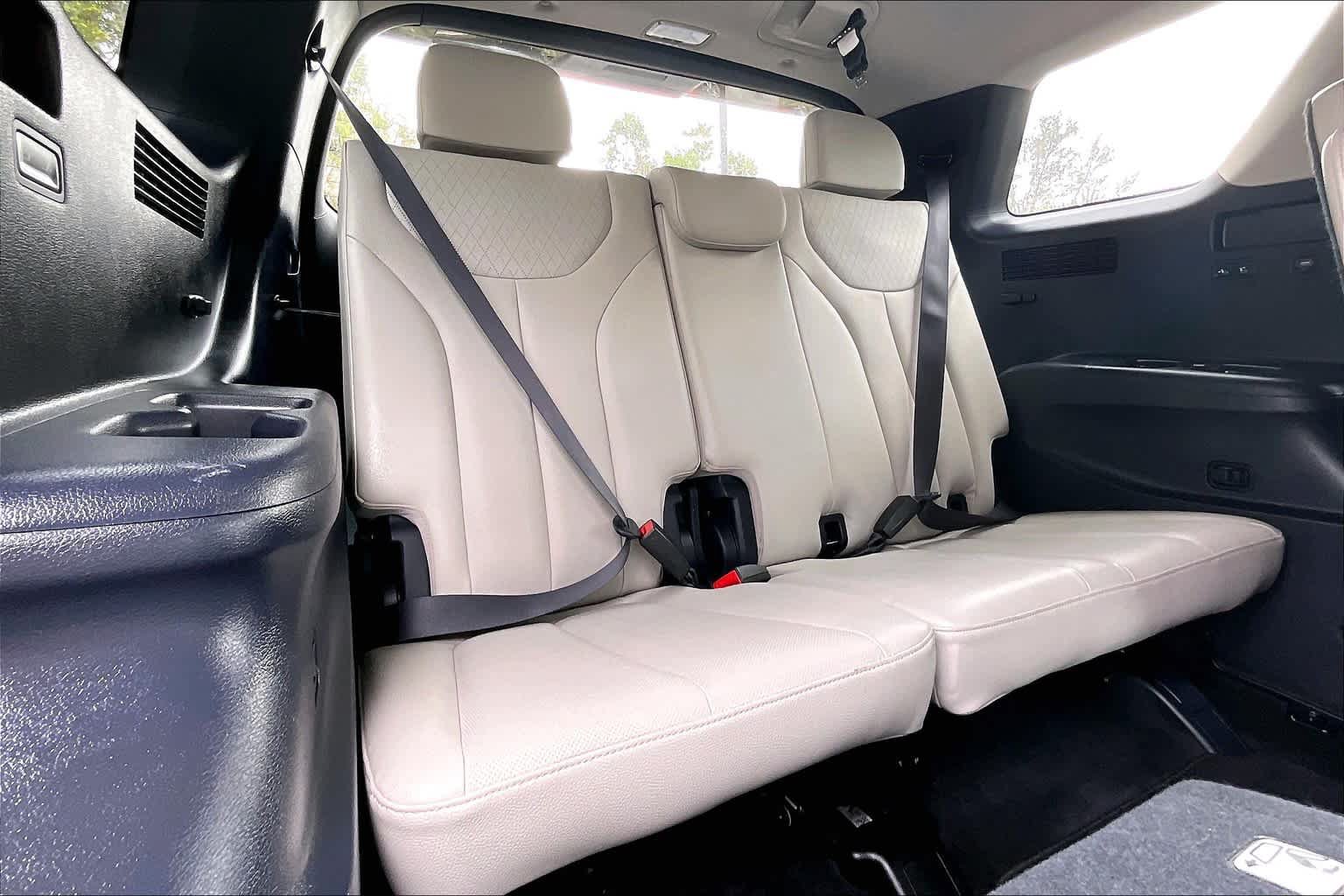 Used 2020 Hyundai Palisade SEL w/ Premium Package FWD image 29
