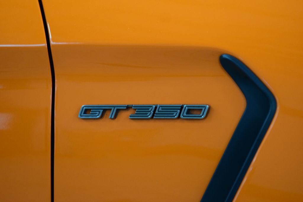 Used 2020 Ford Mustang Shelby GT350 w/ Technology Package RWD image 17
