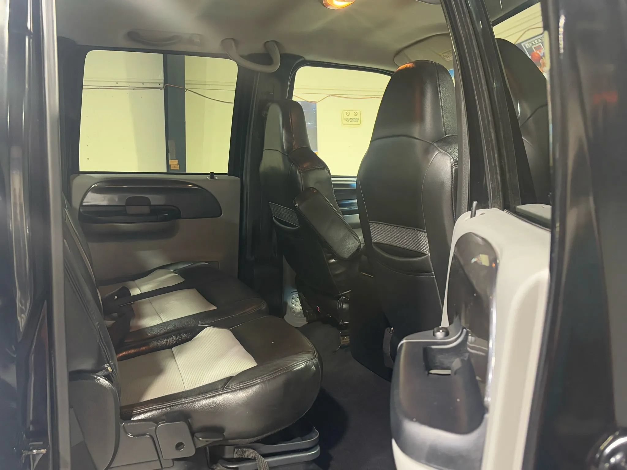 Used 2004 Ford F250 XLT AWD/4WD image 15