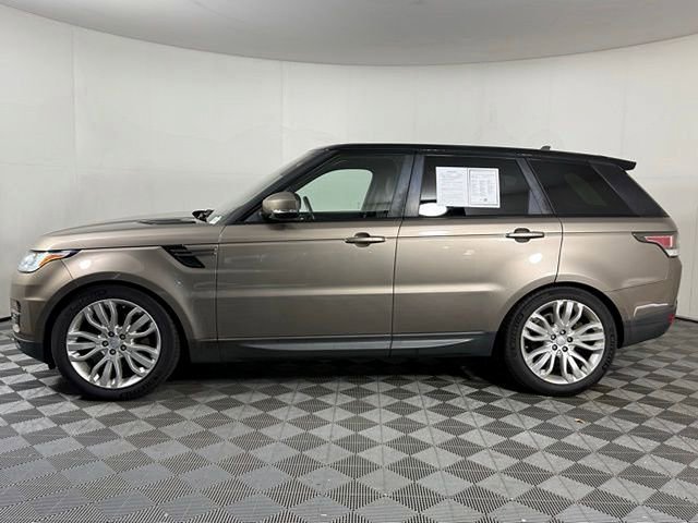 Used 2016 Land Rover Range Rover Sport SE image 3