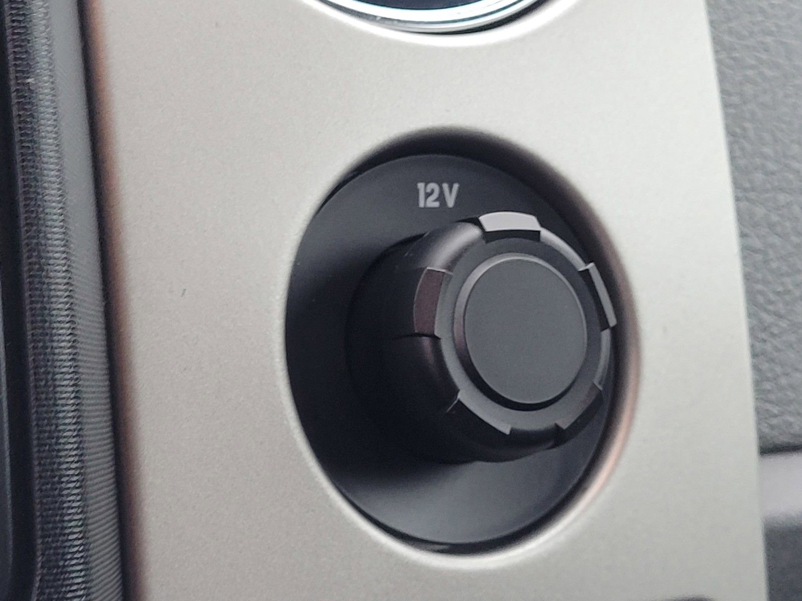 Used 2013 Ford F150 XLT w/ Luxury Equipment Group image 22