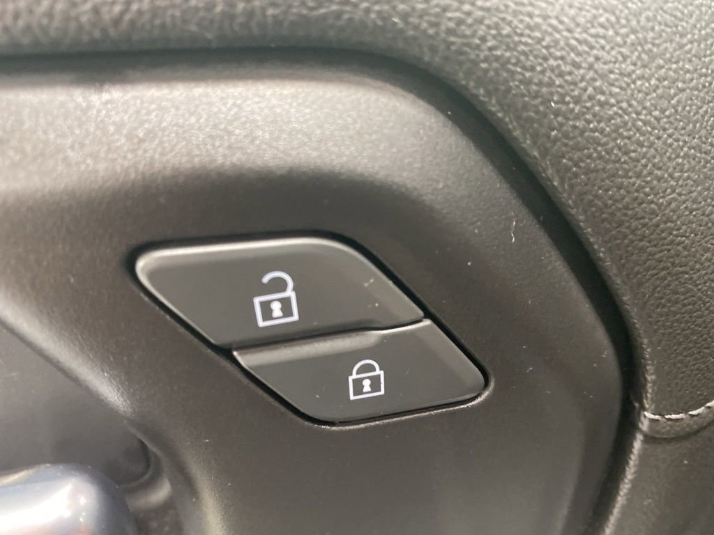 Used 2020 Chevrolet Silverado 1500 RST w/ True North Edition image 26