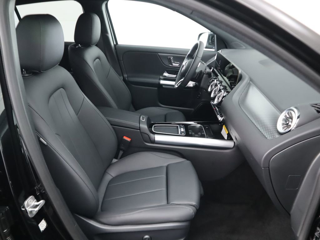 Certified 2025 Mercedes-Benz GLA 250 image 22