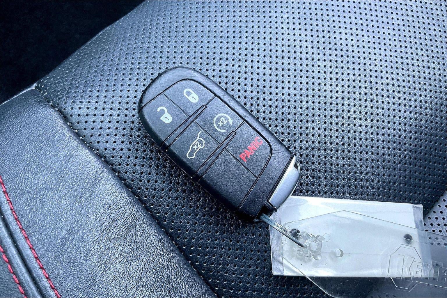 Used 2024 Dodge Durango GT AWD/4WD image 12