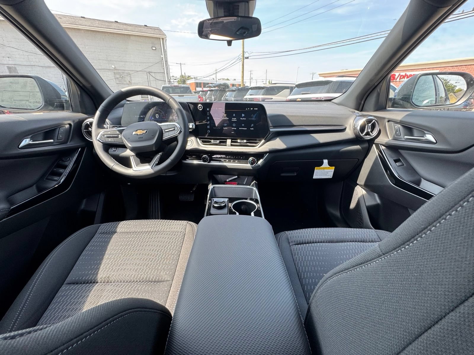 New 2027 Chevrolet Equinox LT AWD/4WD image 25
