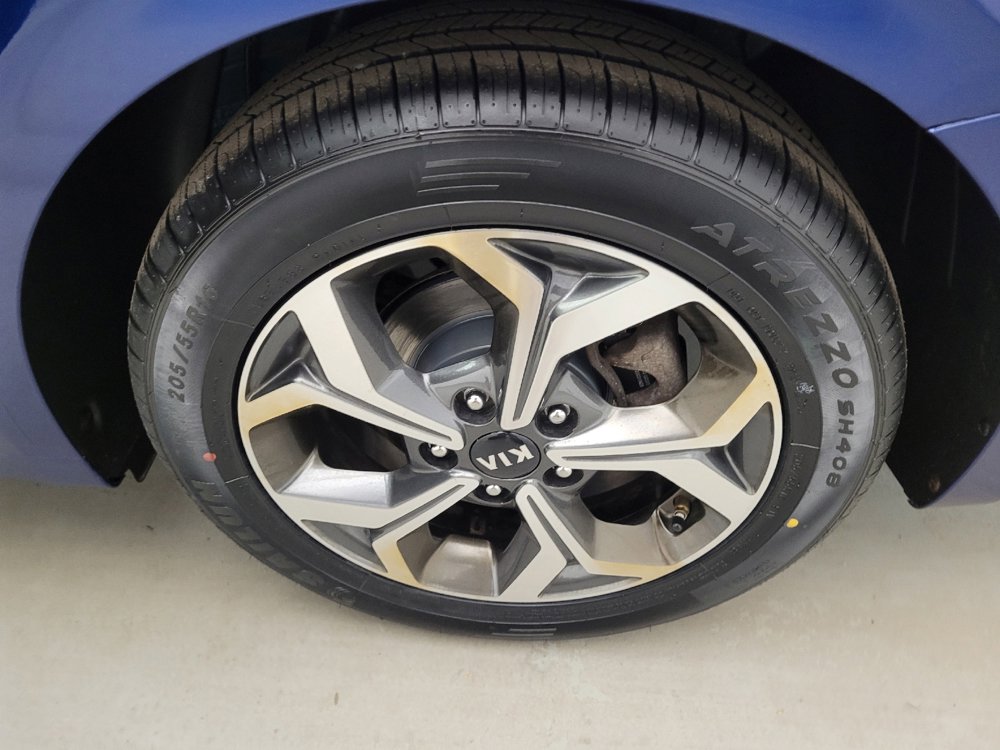 Used 2020 Kia Forte LXS FWD image 31