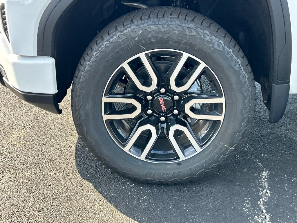 New 2026 GMC Sierra 1500 AT4 w/ AT4 Premium Package AWD/4WD image 13