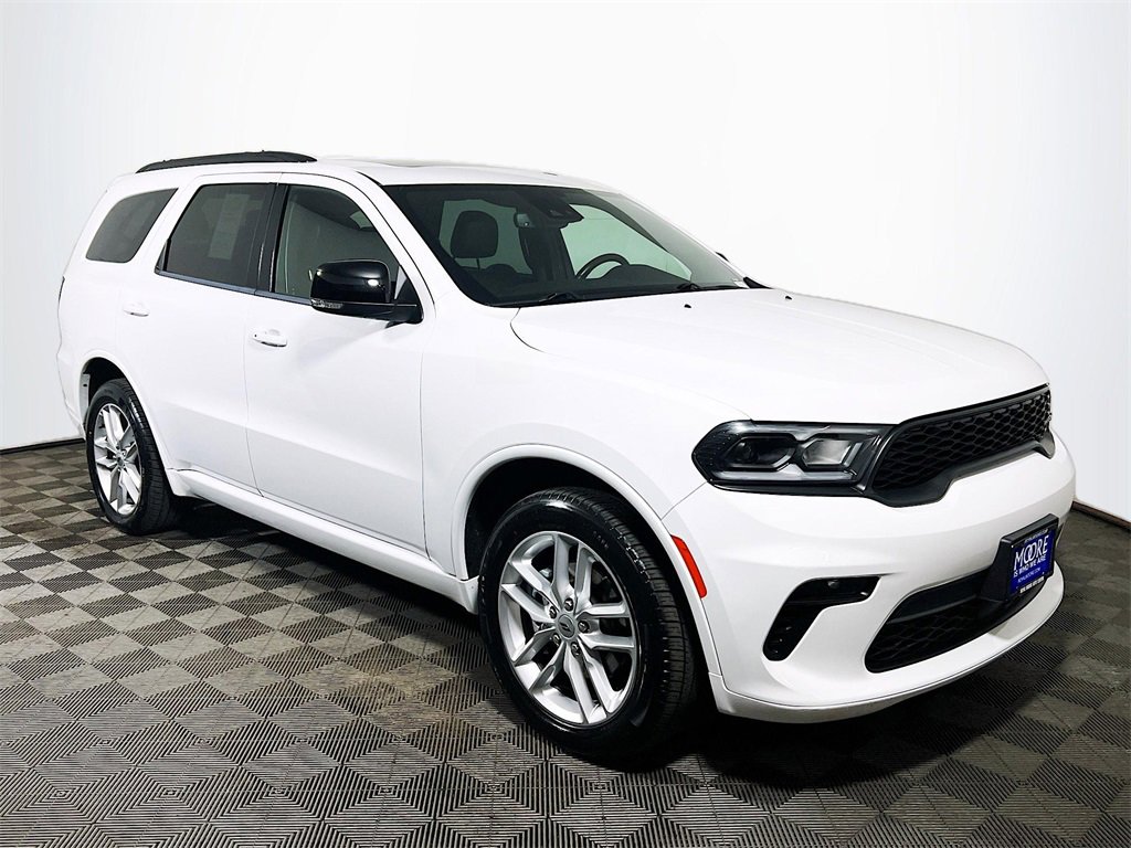 Used 2023 Dodge Durango GT image 1