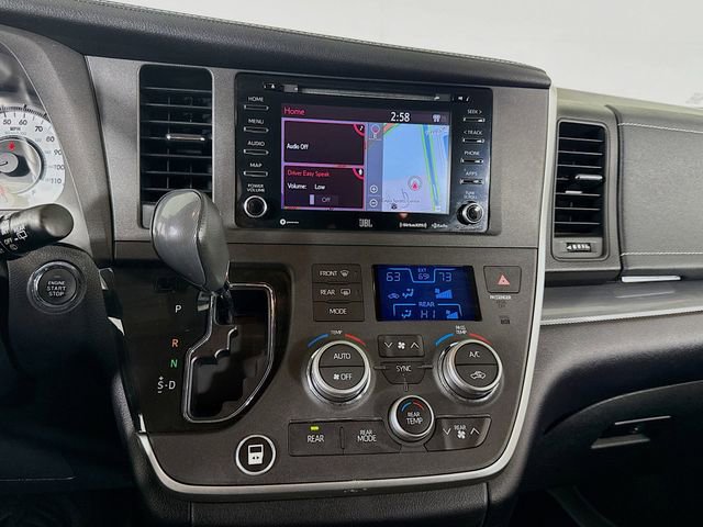 Used 2020 Toyota Sienna SE w/ SE Preferred Package FWD image 19