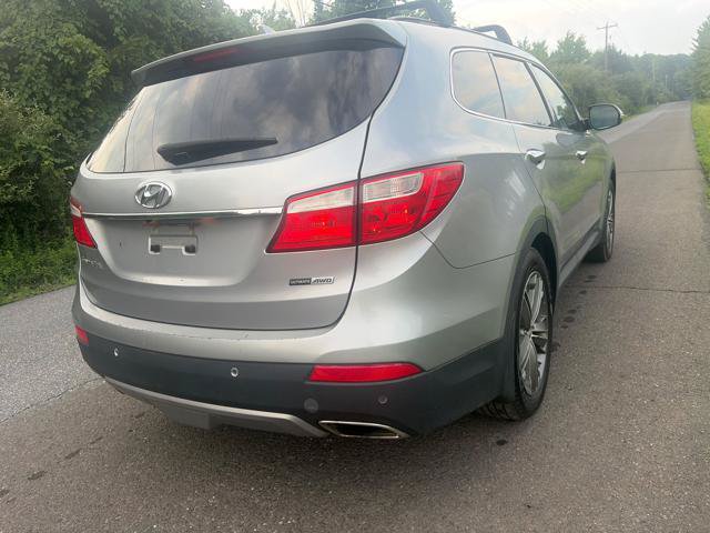 Used 2015 Hyundai Santa Fe GLS w/ Option Group 03 AWD/4WD image 8
