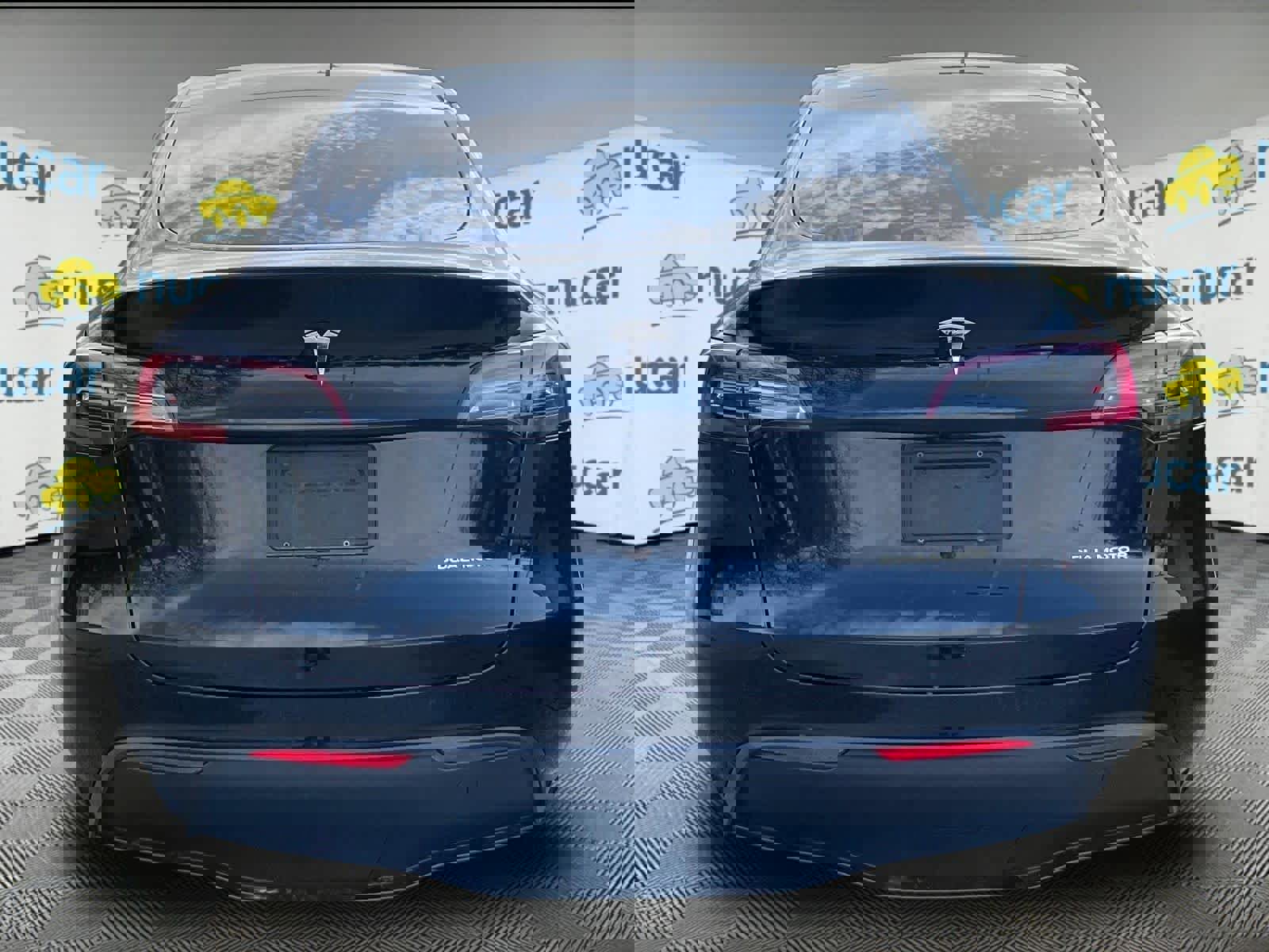 Used 2024 Tesla Model Y Long Range image 3