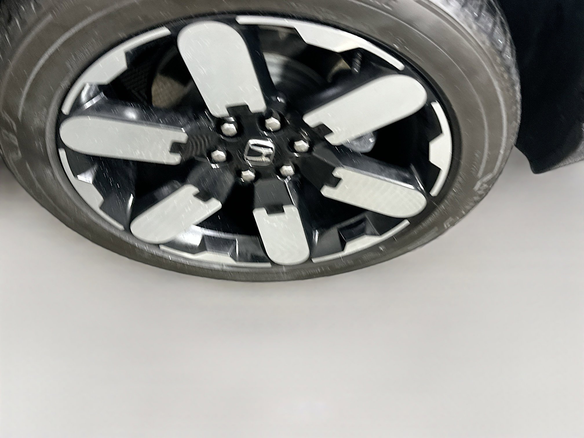 Used 2024 Honda Prologue Elite image 11