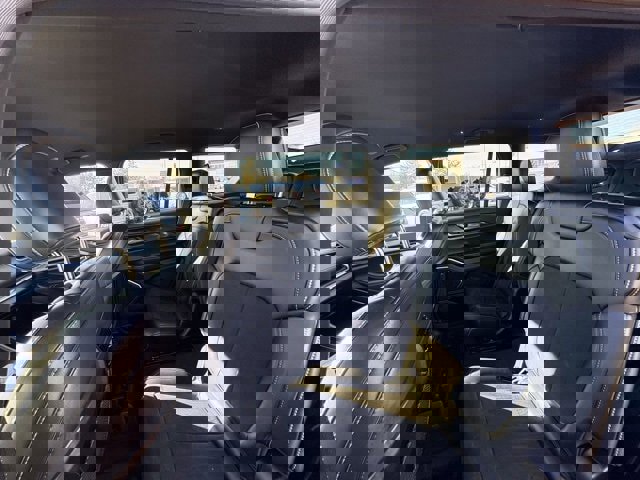 Used 2022 Jeep Grand Cherokee L Laredo image 9