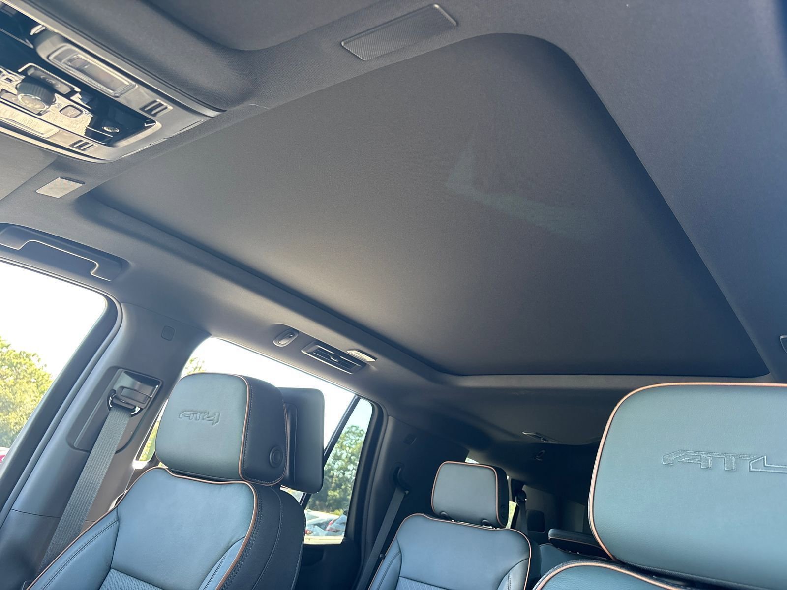 New 2026 GMC Yukon AT4 image 4