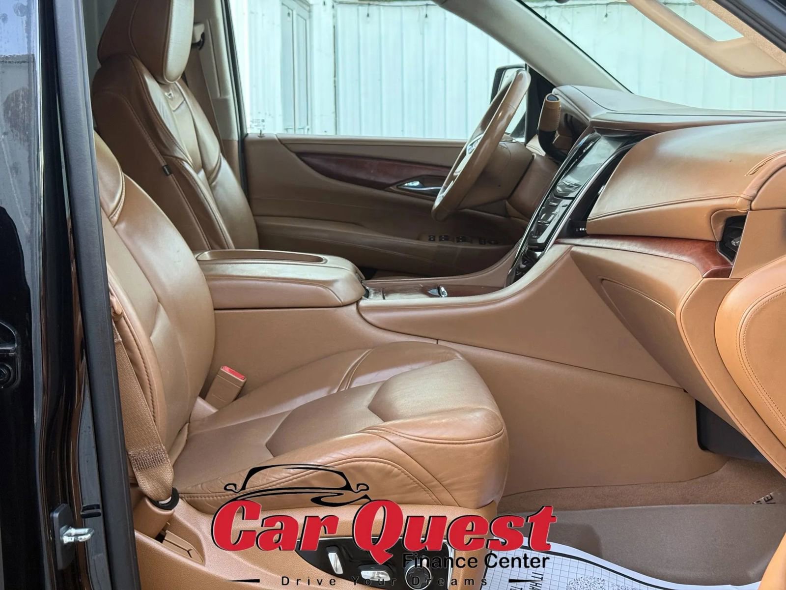 Used 2015 Cadillac Escalade ESV Platinum AWD/4WD image 23