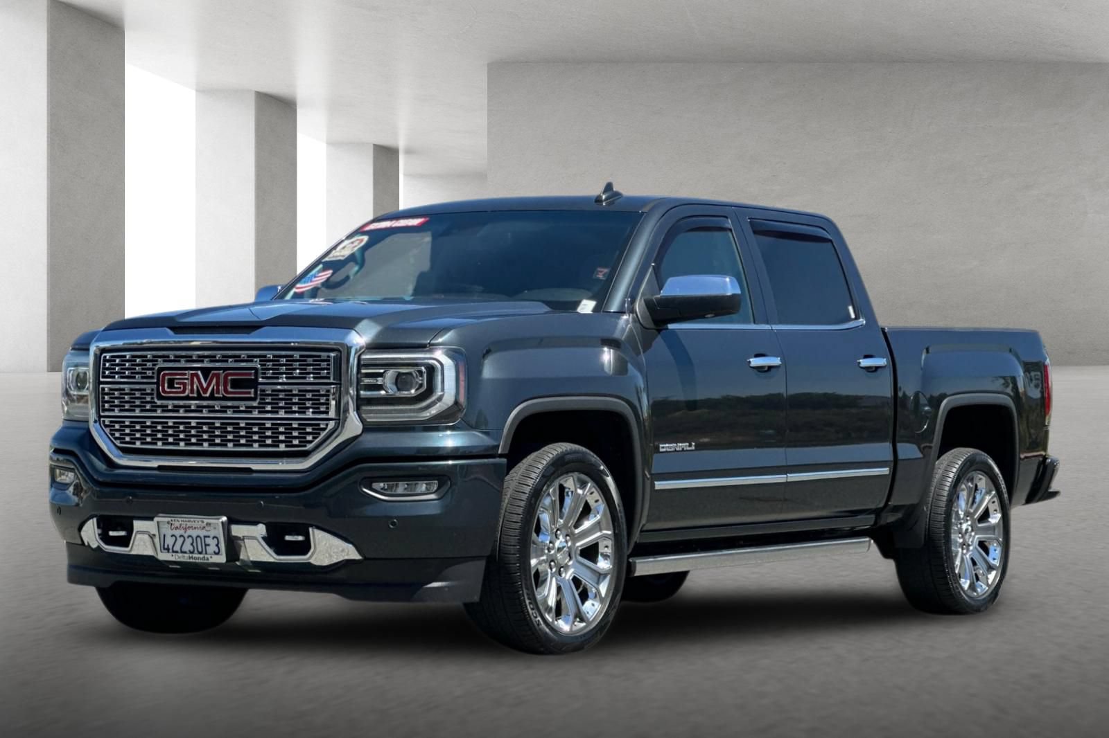 Used 2018 GMC Sierra 1500 Denali w/ Denali Ultimate Package AWD/4WD image 8