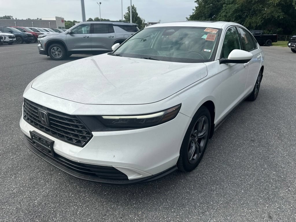 Used 2023 Honda Accord EX image 1