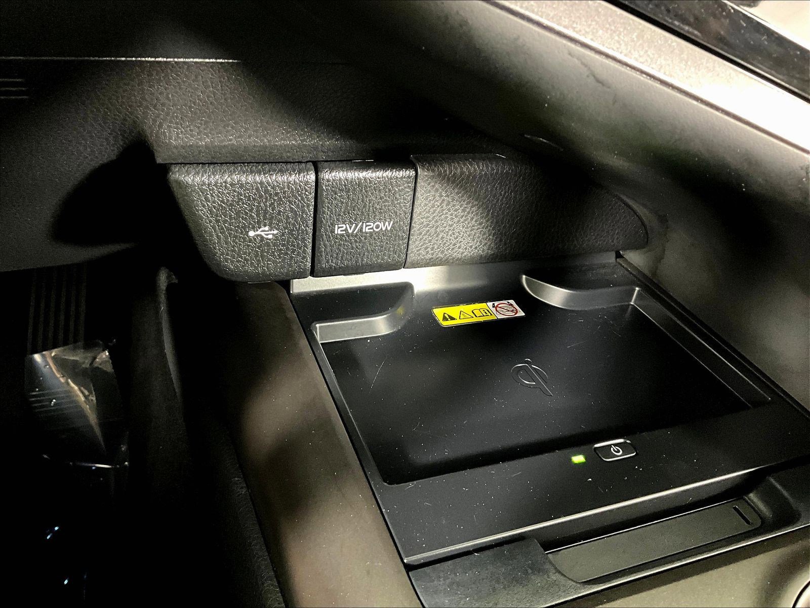 Used 2022 Toyota Camry XSE w/ Carpet Mat Package (TMS) AWD/4WD image 16
