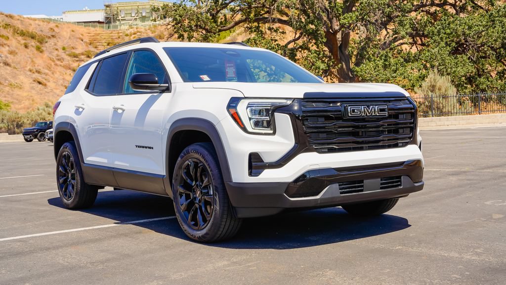 New 2026 GMC Terrain Elevation w/ Elevation Premium Package AWD/4WD image 5