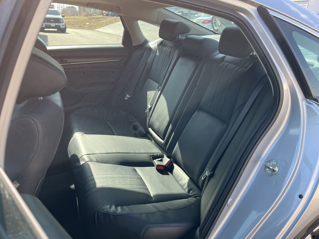 Used 2018 Honda Accord EX-L image 19