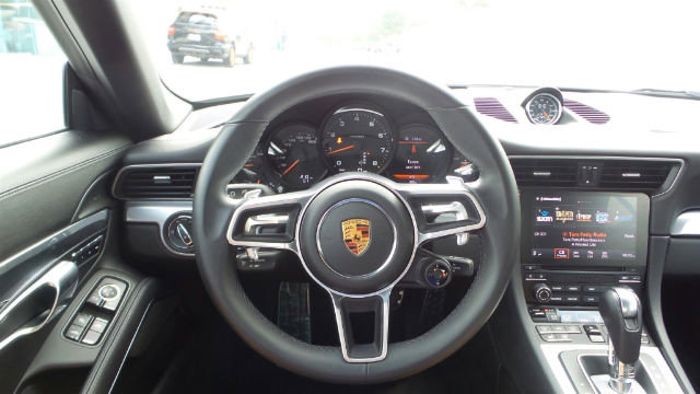 Certified 2017 Porsche 911 Carrera image 8