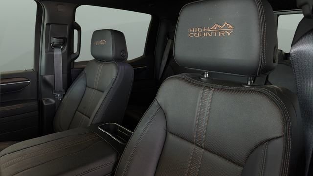 Used 2025 Chevrolet Silverado 1500 High Country w/ Technology Package image 20