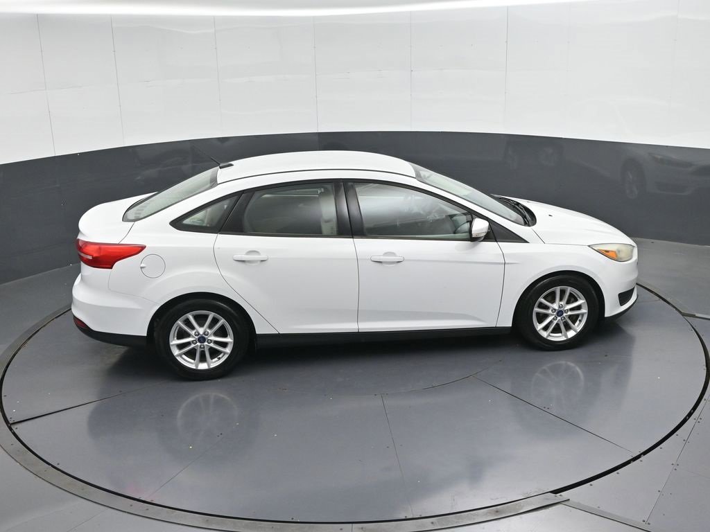 Used 2015 Ford Focus SE image 40