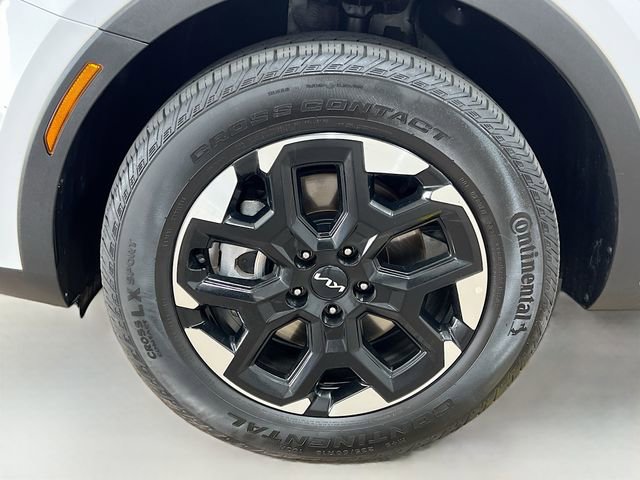 Used 2024 Kia Sorento S image 32