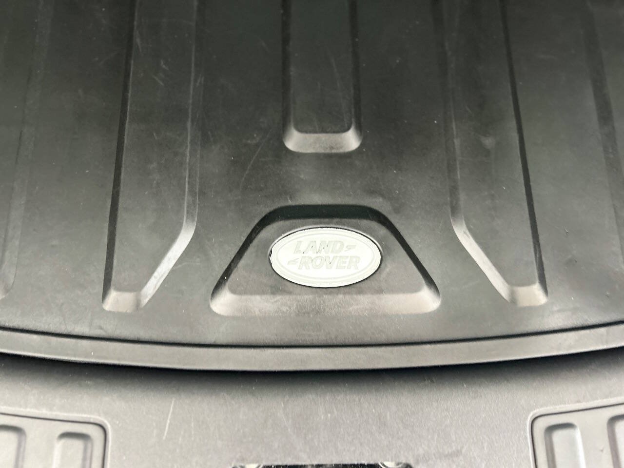 Used 2017 Land Rover Discovery Sport HSE AWD/4WD image 90