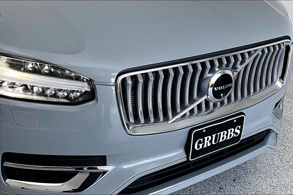 Certified 2025 Volvo XC90 B5 Plus w/ Protection Package Premier AWD/4WD image 39