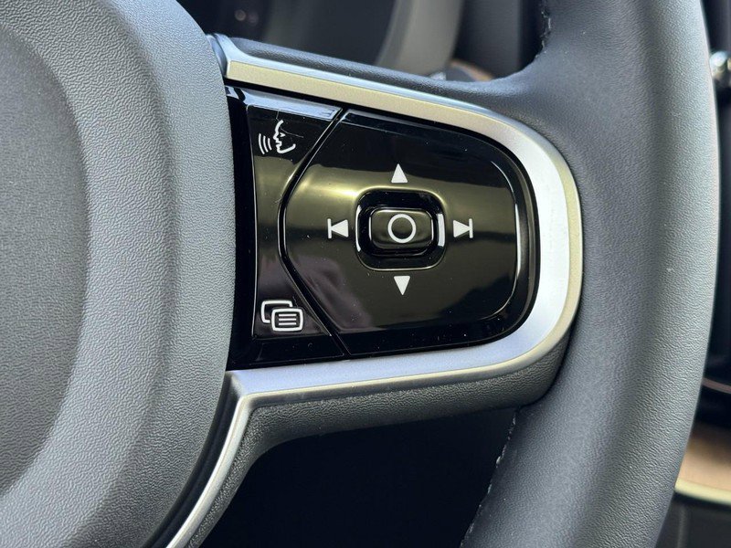 New 2026 Volvo XC60 B5 Plus w/ Protection Package Premier image 12