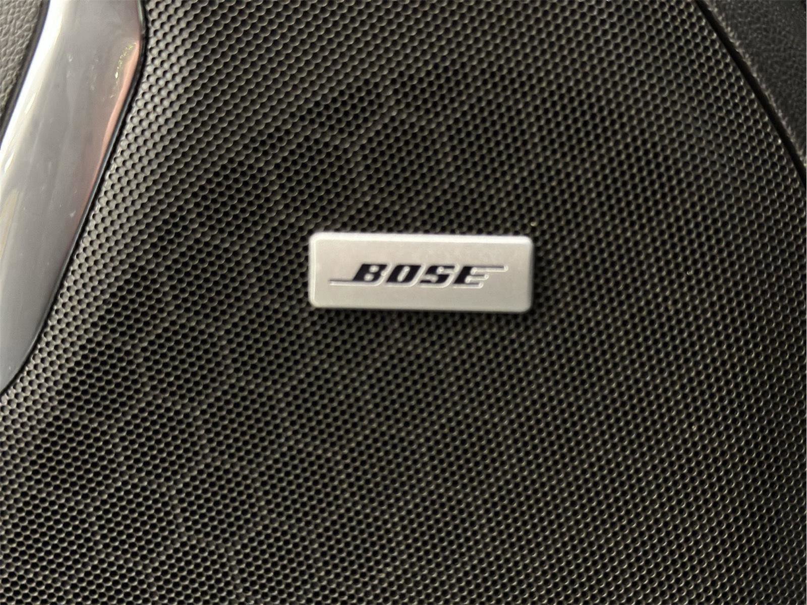 Certified 2024 Chevrolet Suburban Z71 w/ Luxury Package image 34