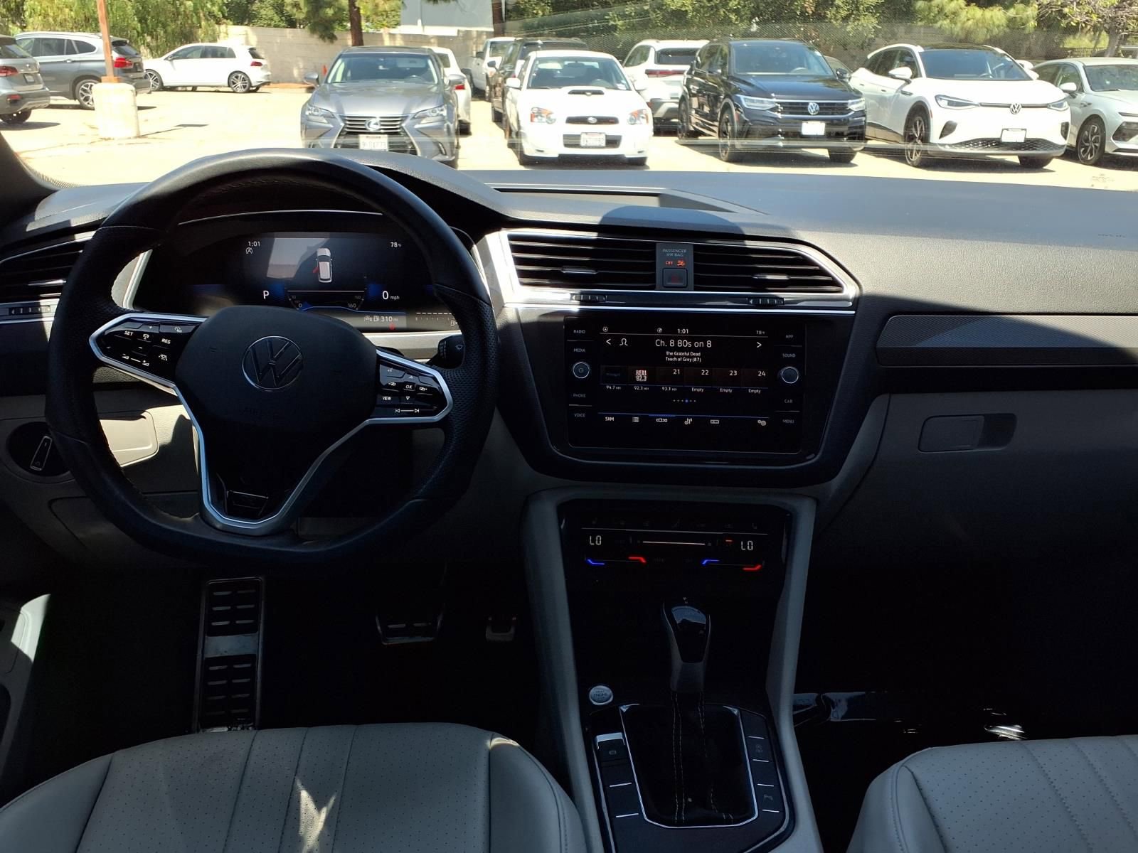 Used 2023 Volkswagen Tiguan SE R-Line FWD image 19