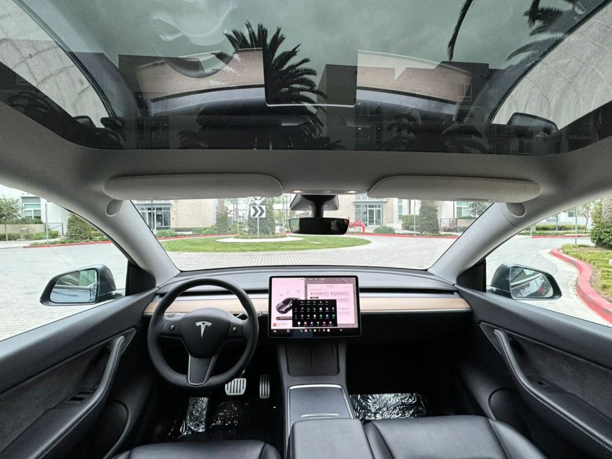 Used 2022 Tesla Model Y Performance AWD/4WD image 18