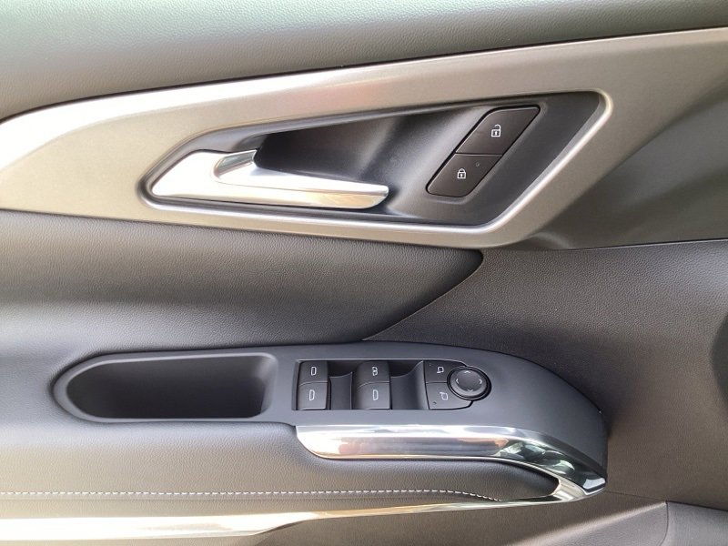 New 2026 Chevrolet Traverse LT w/ Driver Confidence Package image 23