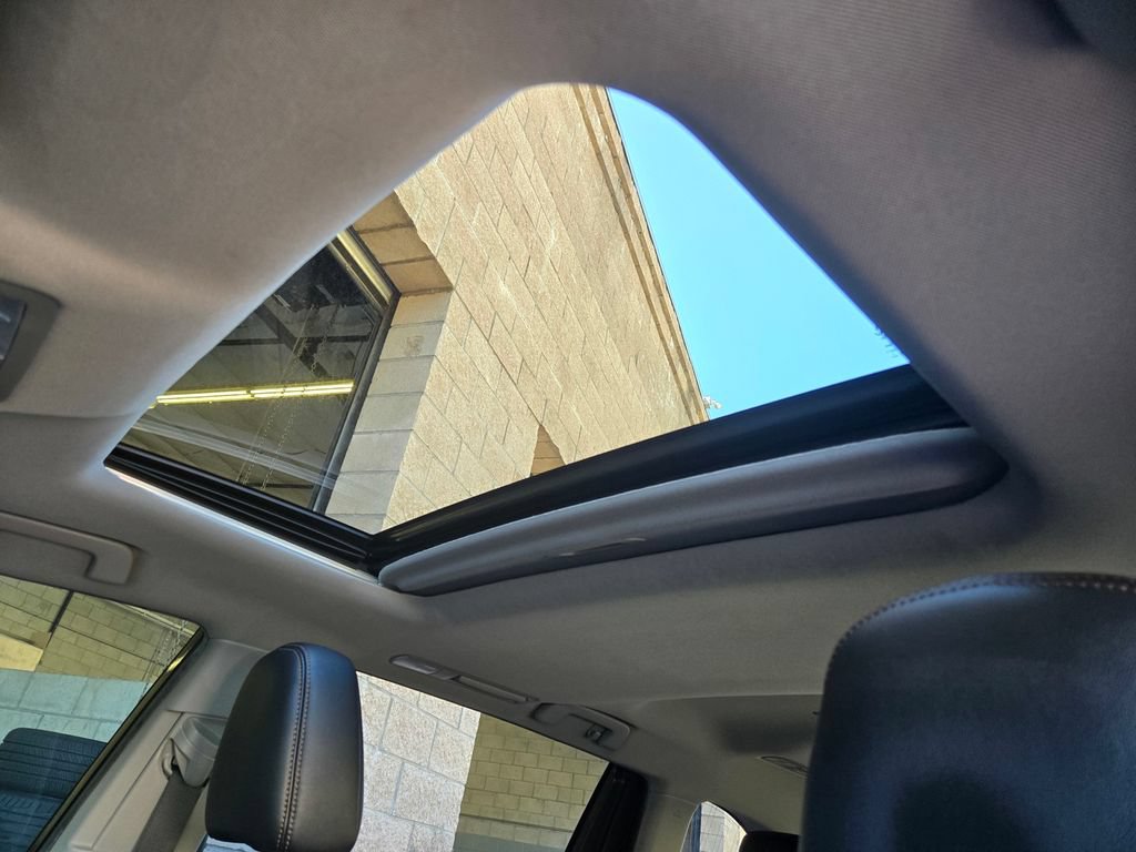 Used 2019 Toyota Highlander Limited AWD/4WD image 21