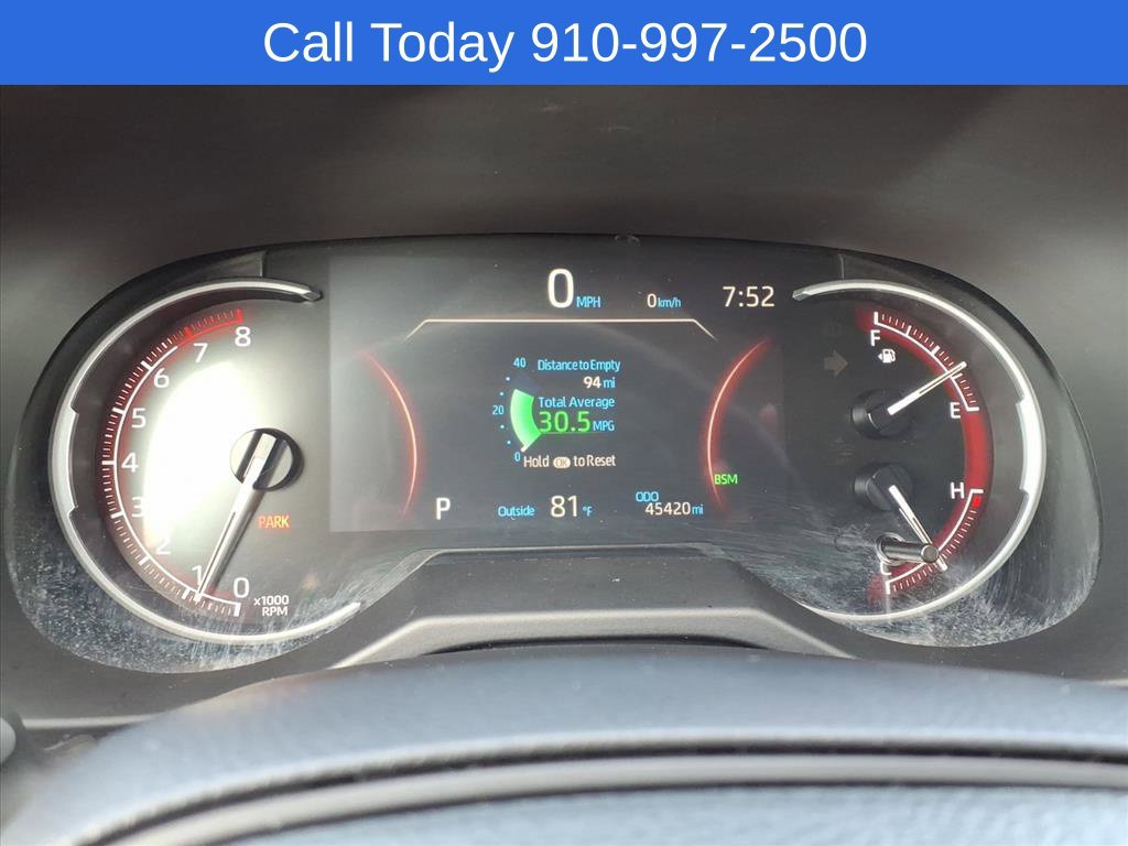 Used 2024 Toyota RAV4 XLE FWD image 26