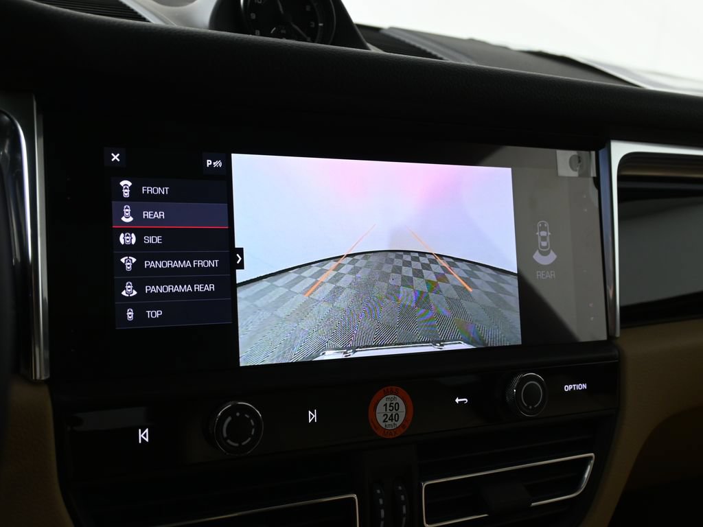 New 2026 Porsche Macan AWD/4WD image 28