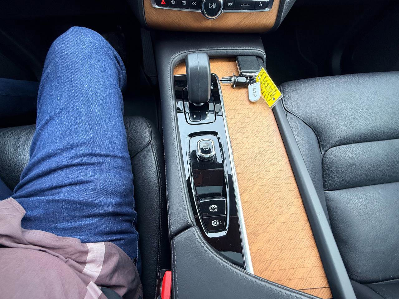 Used 2023 Volvo XC90 B6 Plus w/ Protection Package Premier image 27