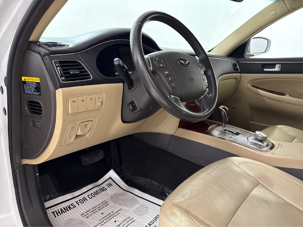 Used 2012 Hyundai Genesis 3.8 w/ Premium Pkg RWD image 27