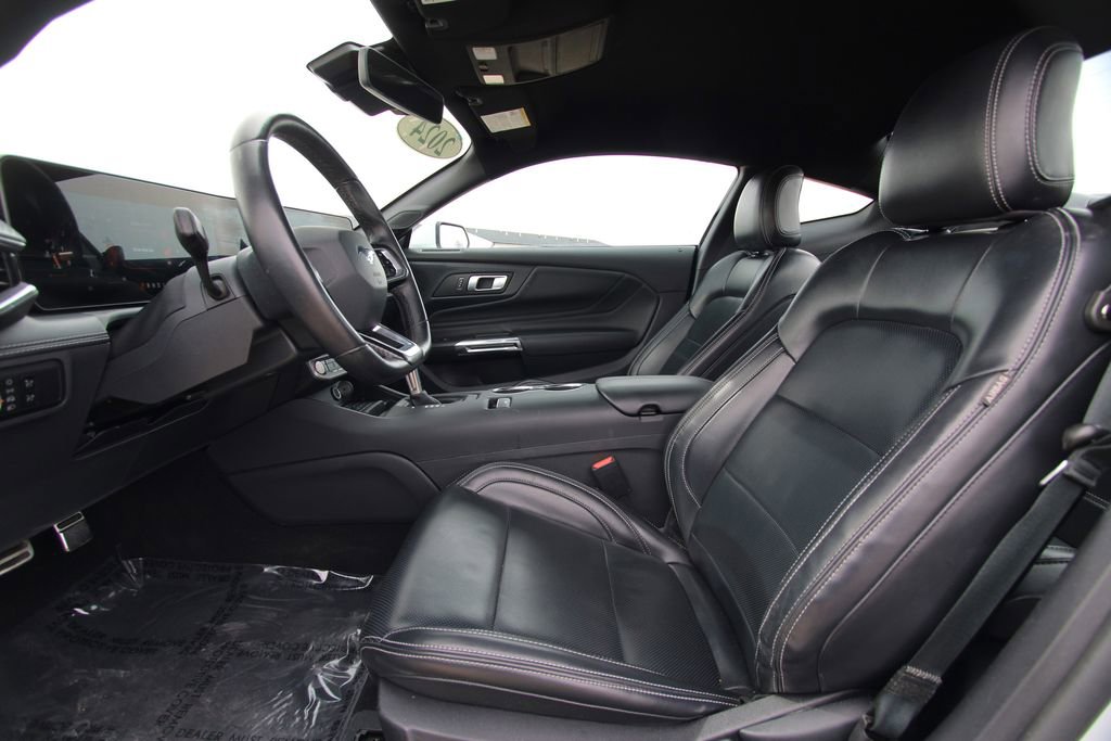 Used 2024 Ford Mustang Premium image 6