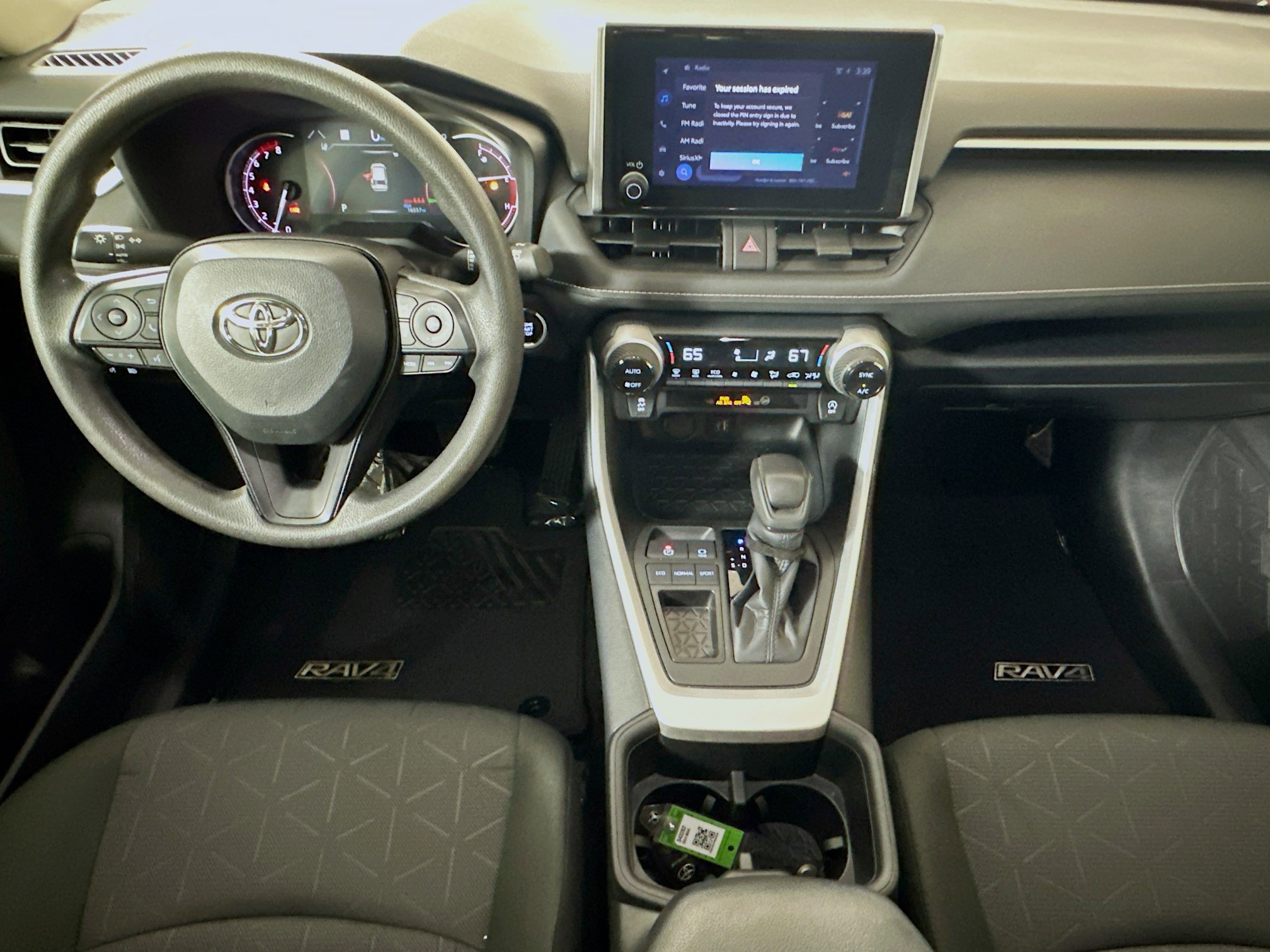Used 2024 Toyota RAV4 XLE w/ Convenience Package FWD image 27