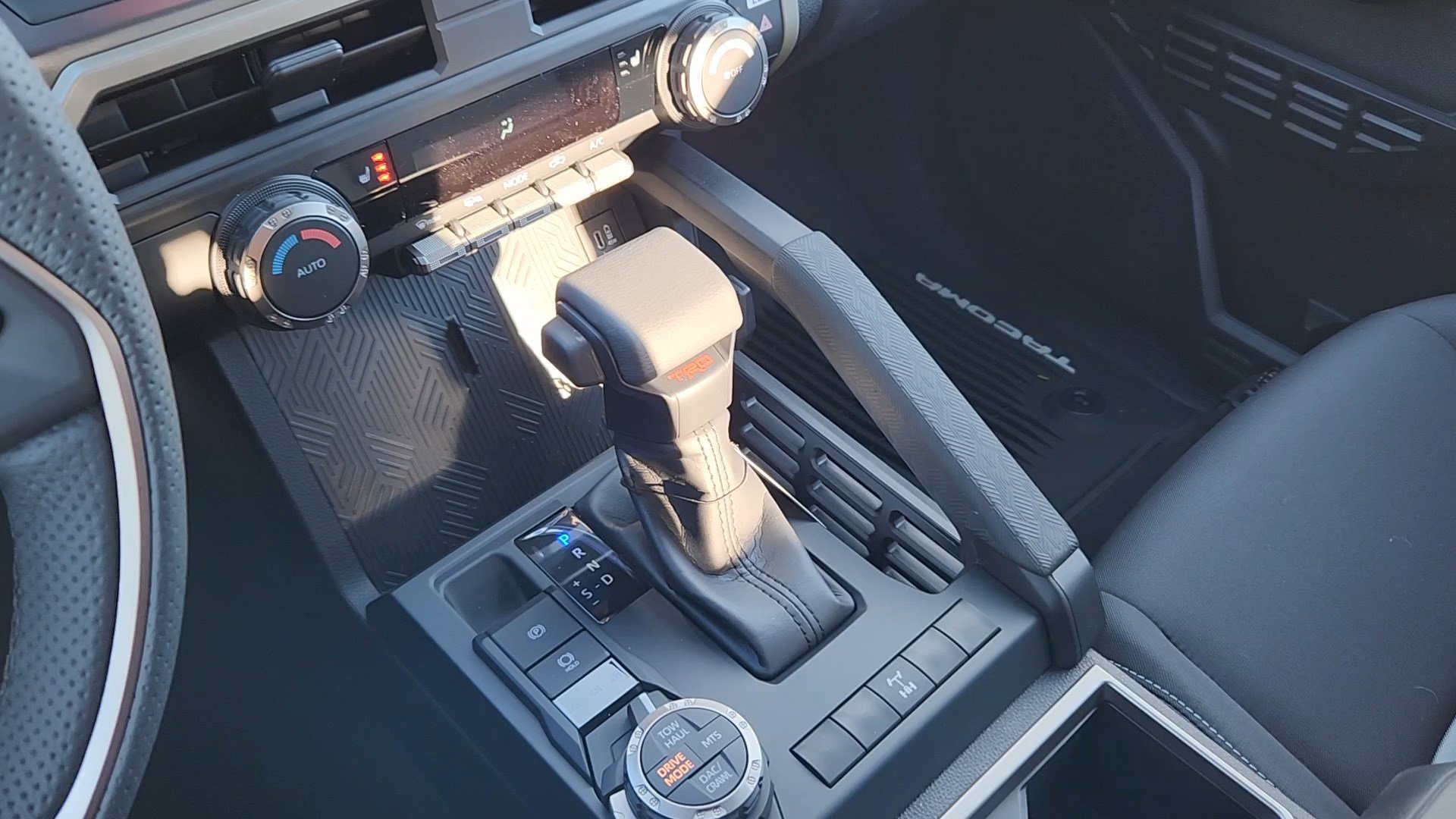 New 2025 Toyota Tacoma TRD Off-Road image 14