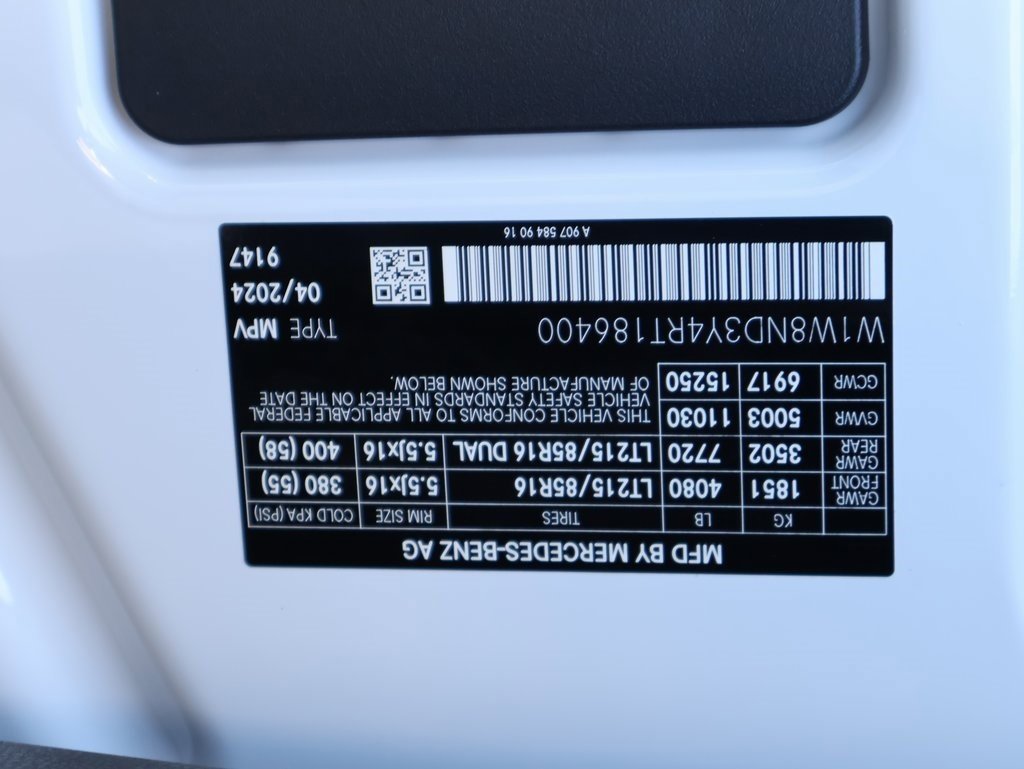 Used 2024 Mercedes-Benz Sprinter 3500 image 41