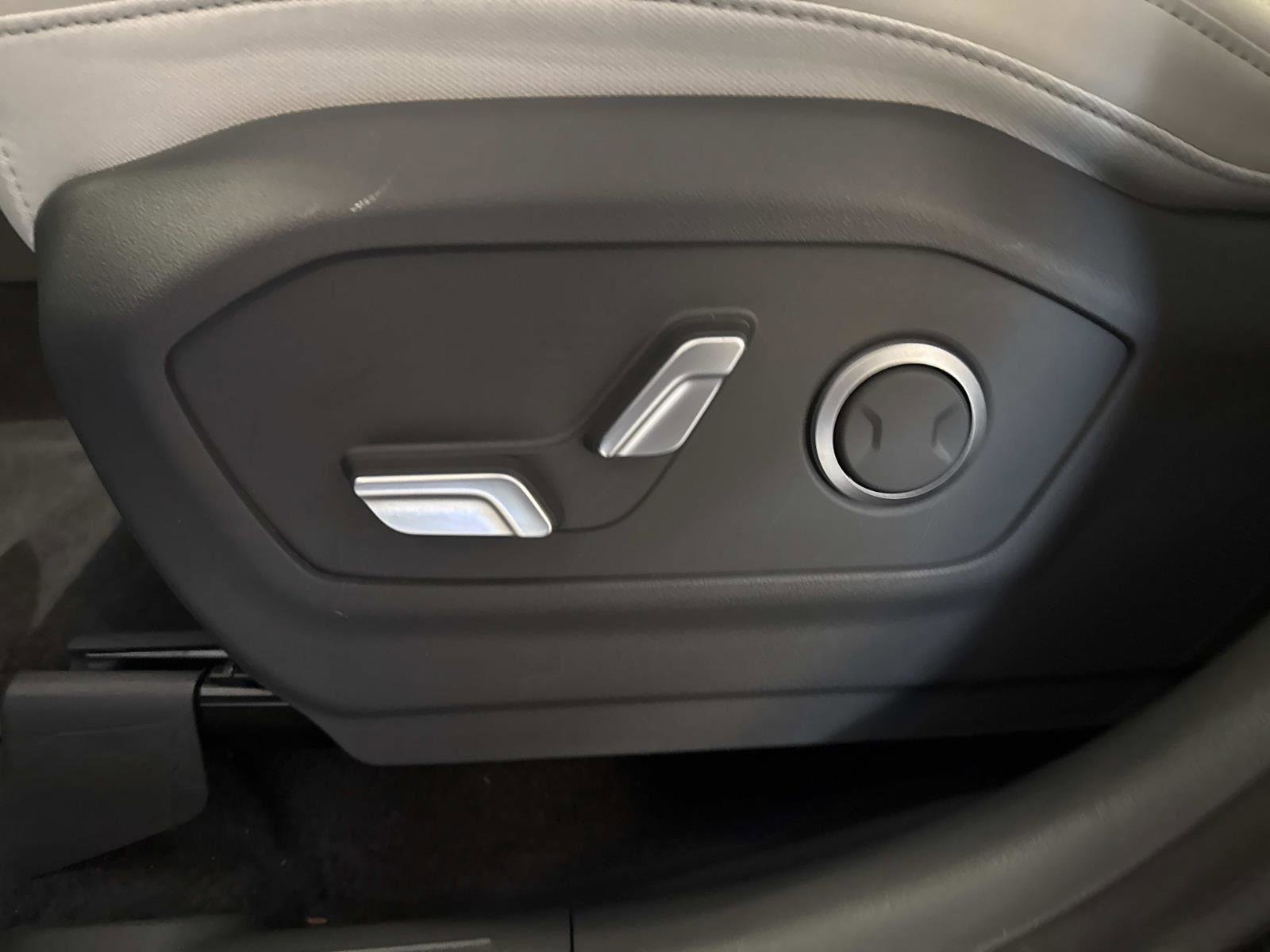 Certified 2025 Hyundai Santa Fe SEL image 20