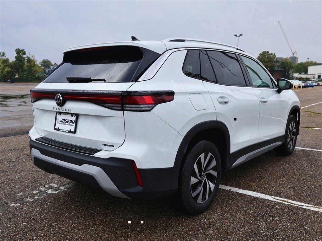 New 2025 Volkswagen Tiguan S image 5