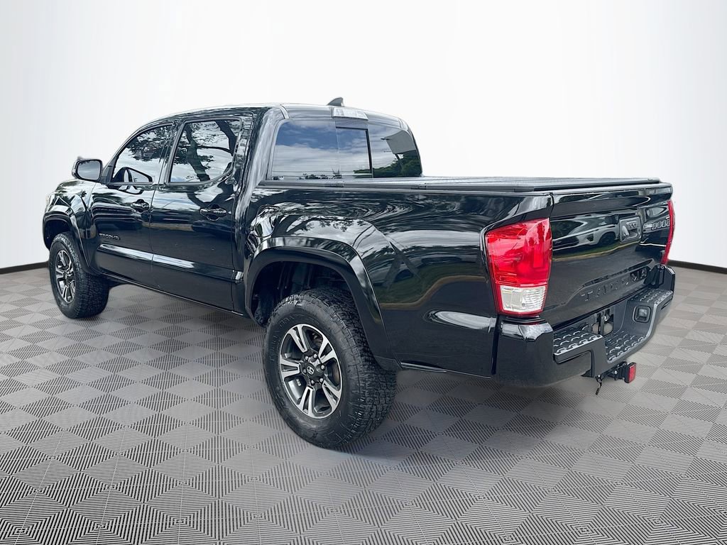 Used 2017 Toyota Tacoma TRD Off-Road RWD image 8